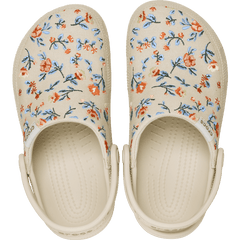 Classic Crafted Floral Clog