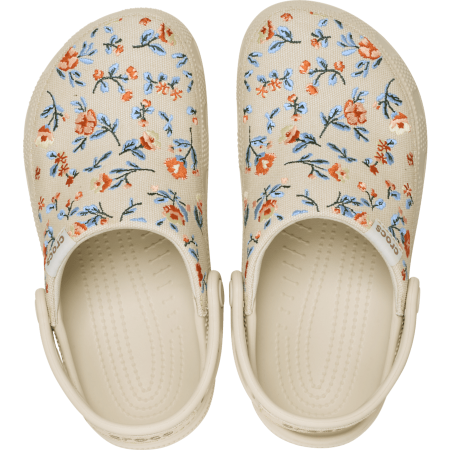Classic Crafted Floral Clog